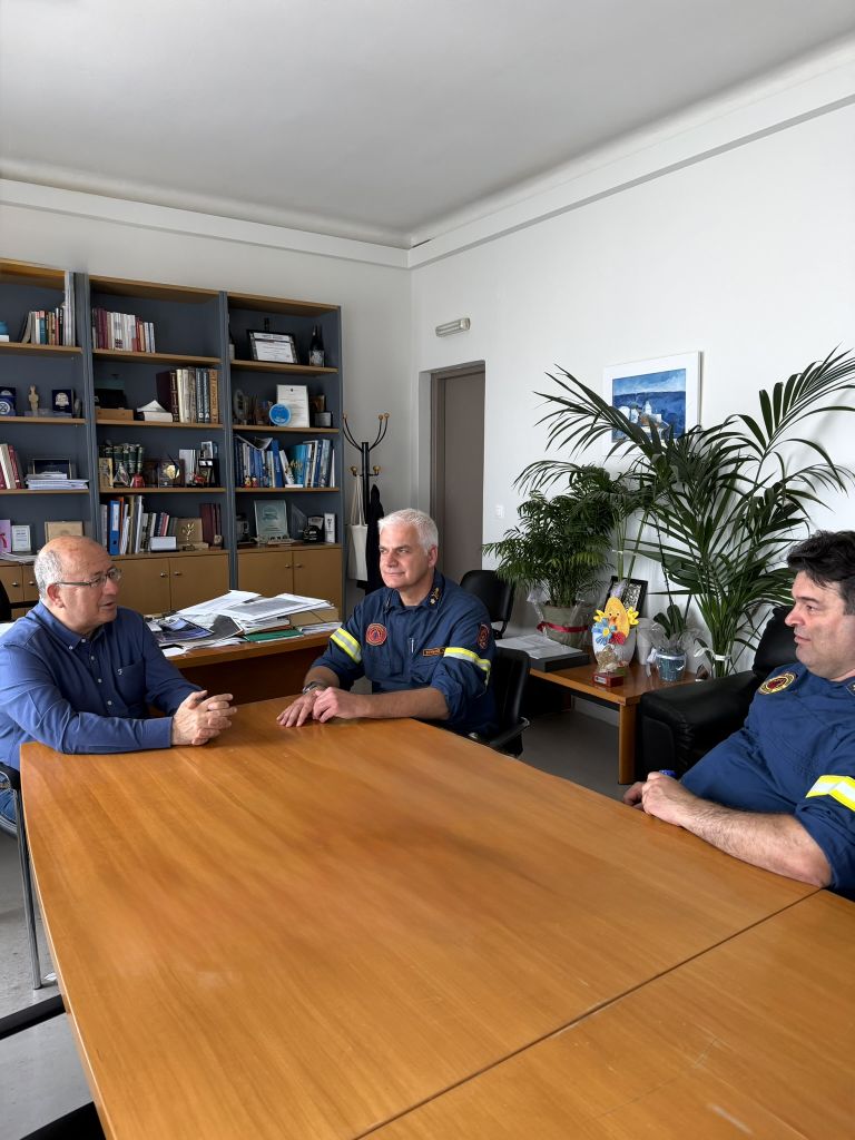 Δήμος Θήρας: Επίσκεψη του νέου Διοικητή της ΠΕ.ΠΥ.Δ. Νοτίου Αιγαίου στη Σαντορίνη