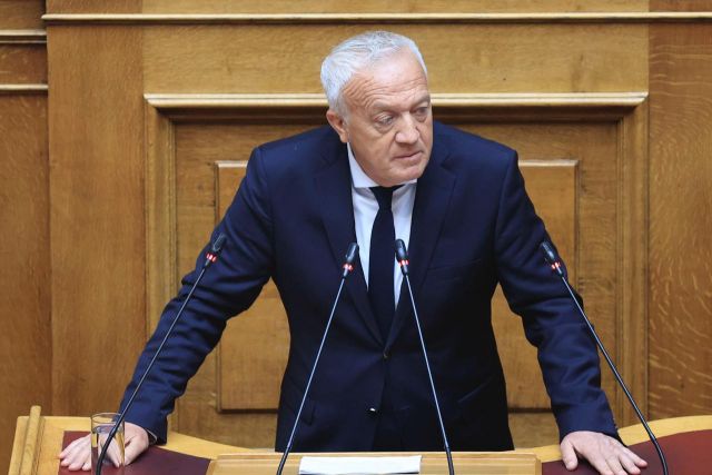 Ο Μ. Καφούρος θέτει στο προσκήνιο την υγειονομική θωράκιση των Κυκλάδων με σταθερή χρήση πτητικών μέσων